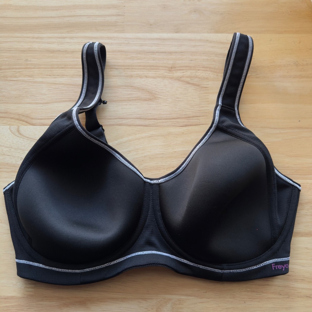 Freya Active Women Sonic Sports Bra 34DD Black Underwire Padded gYM workout